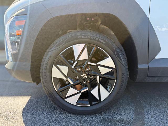 Used 2025 Hyundai Kona SEL AWD/4WD image 4