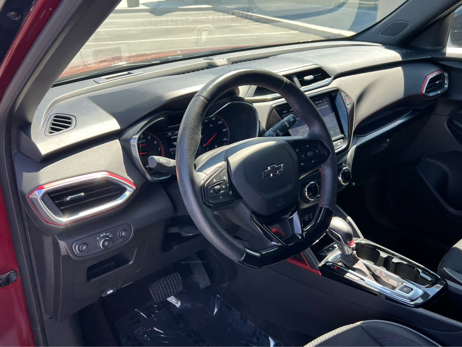 Used 2023 Chevrolet TrailBlazer RS w/ Convenience Package AWD/4WD image 28