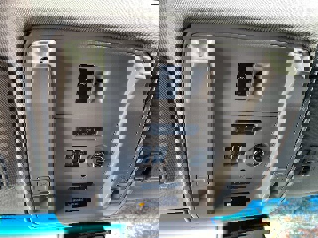 Used 2016 GMC Yukon SLT w/ Premium Edition image 34