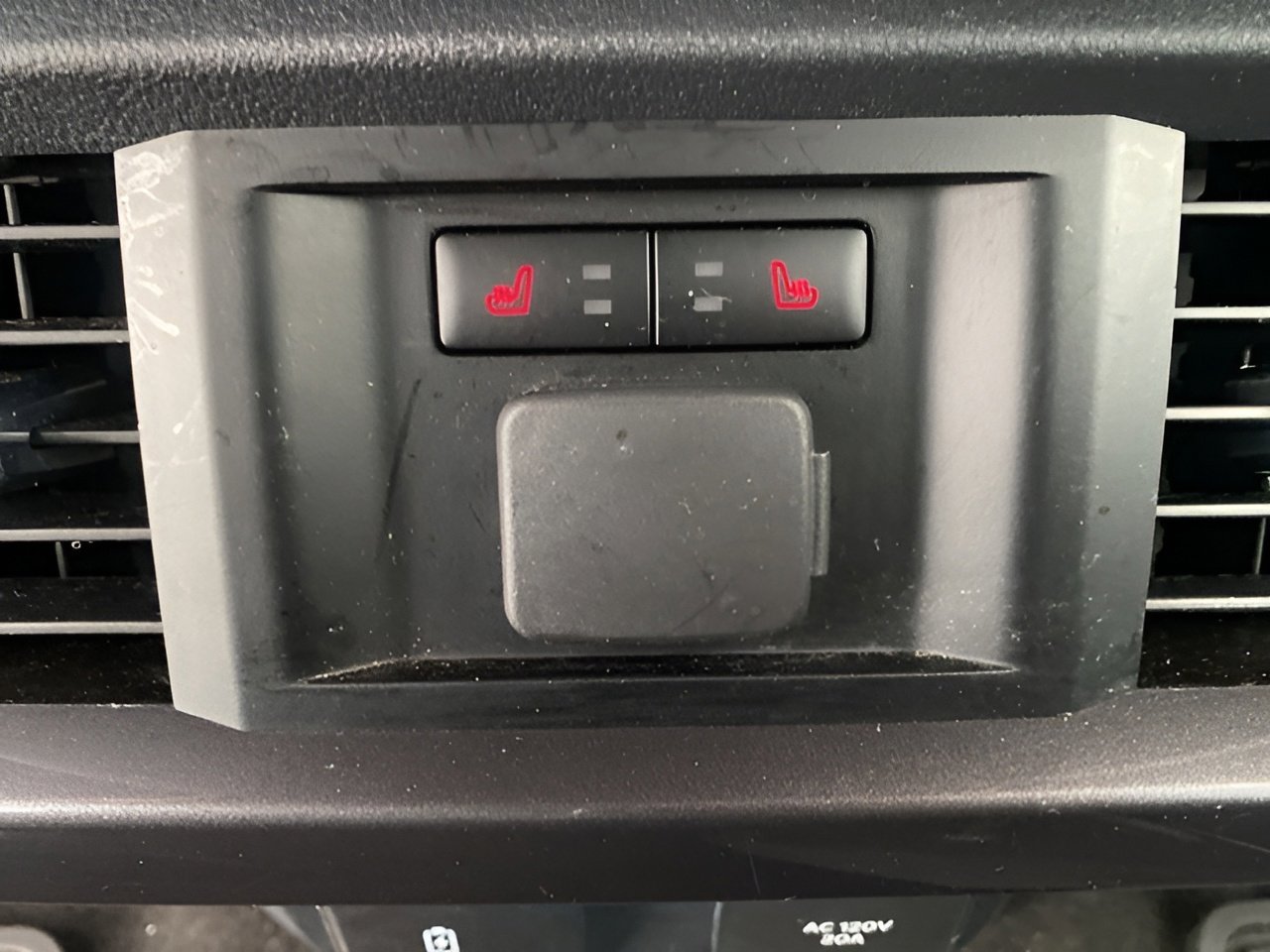 Certified 2023 Ford F150 Lariat w/ Equipment Group 502A High image 14