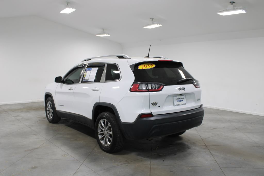 Used 2019 Jeep Cherokee Latitude Plus w/ Comfort/Convenience Group image 8