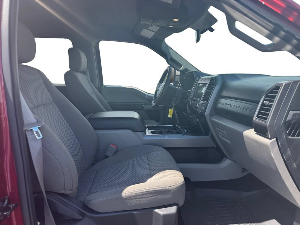 Certified 2019 Ford F250 XLT w/ XLT Premium Package AWD/4WD image 16