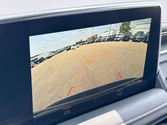 Used 2023 GMC Yukon SLT AWD/4WD image 29