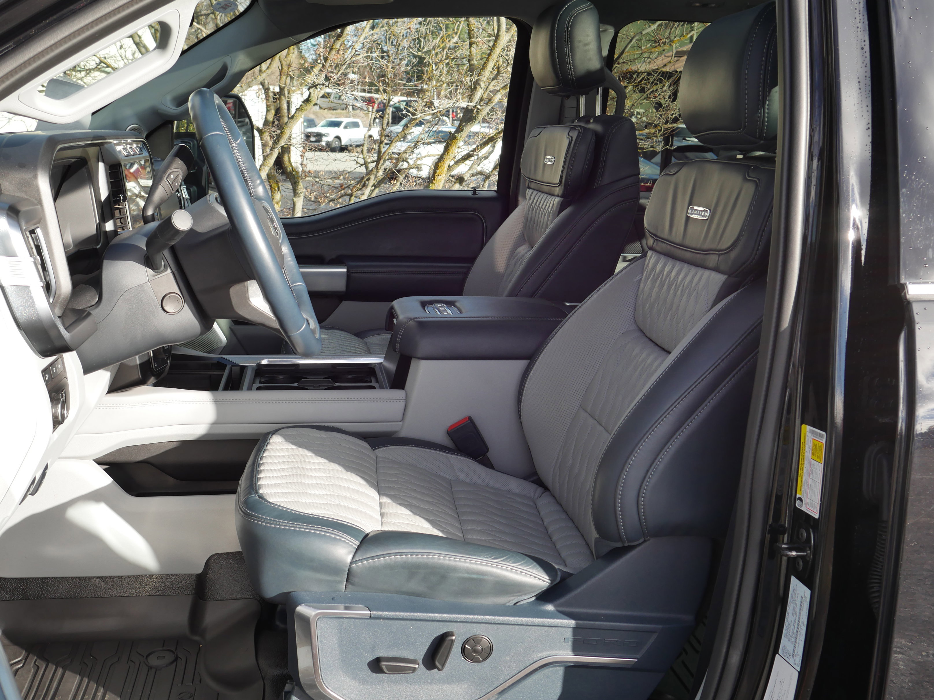 Certified 2024 Ford F350 Limited image 9