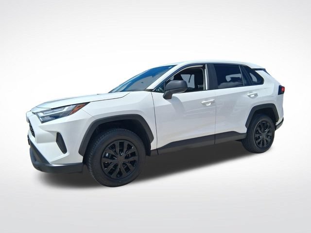 Used 2024 Toyota RAV4 LE FWD image 5