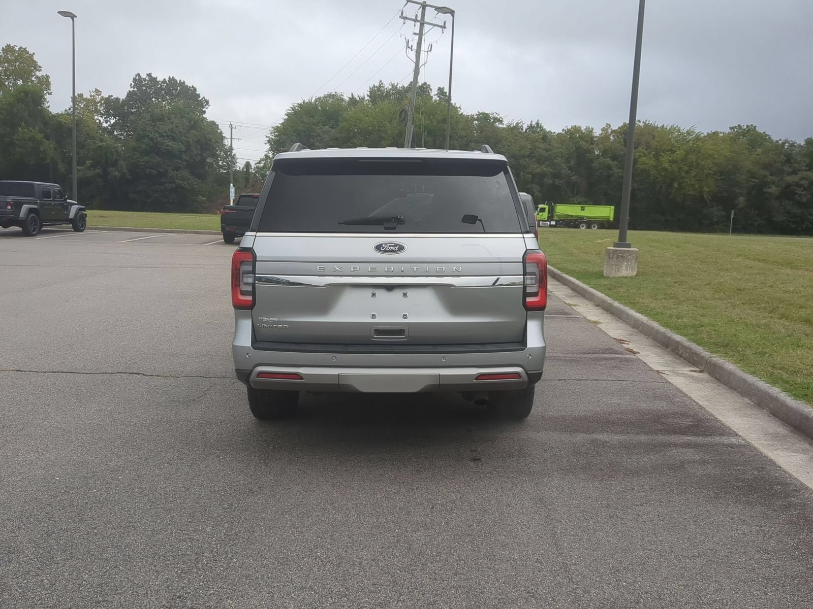 Certified 2024 Ford Expedition Limited RWD image 4