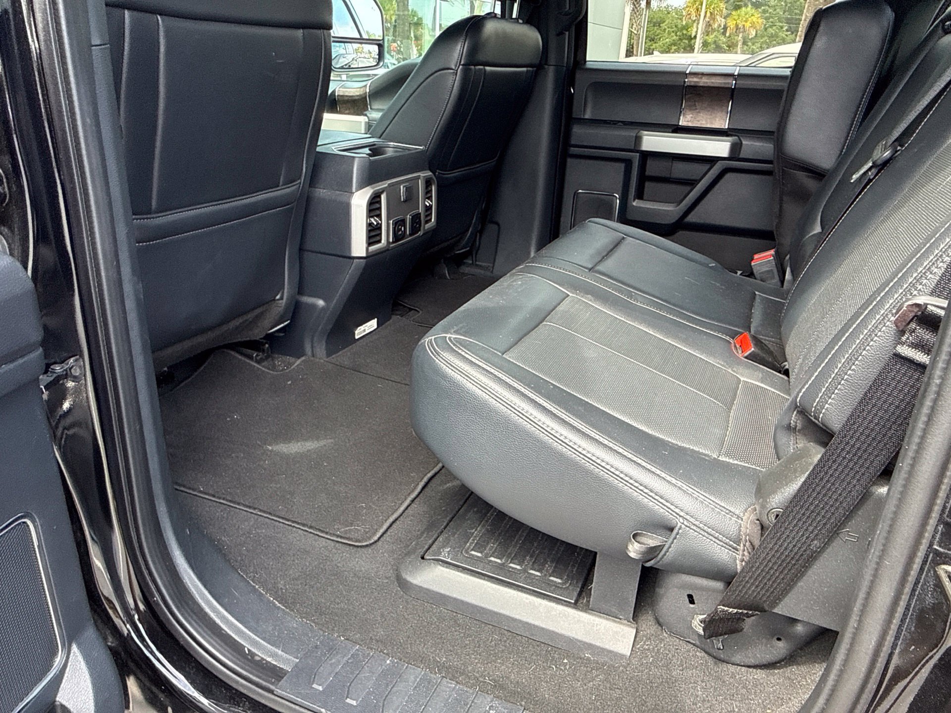 Certified 2022 Ford F250 Lariat w/ Lariat Ultimate Package AWD/4WD image 10
