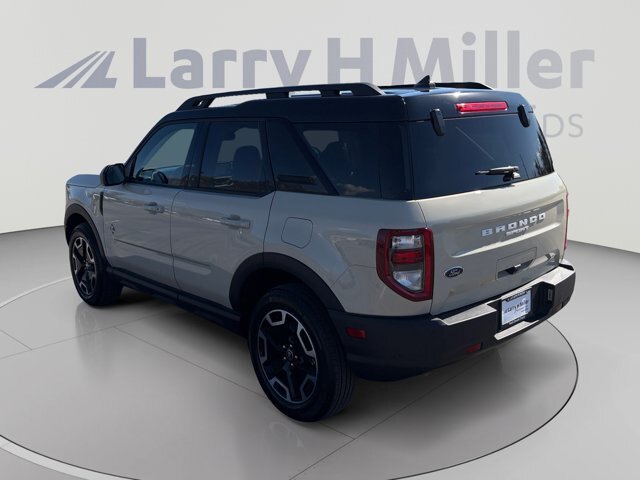 Certified 2024 Ford Bronco Sport Outer Banks AWD/4WD image 3