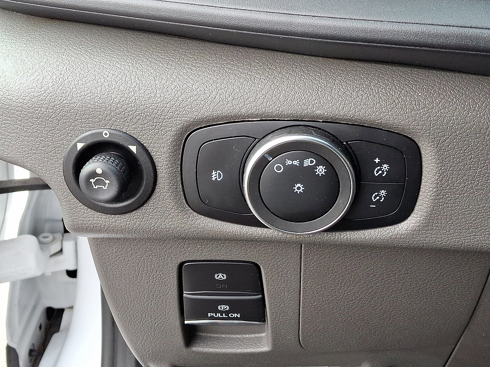 Certified 2024 Ford Transit 250 w/ Exterior Upgrade Package image 24