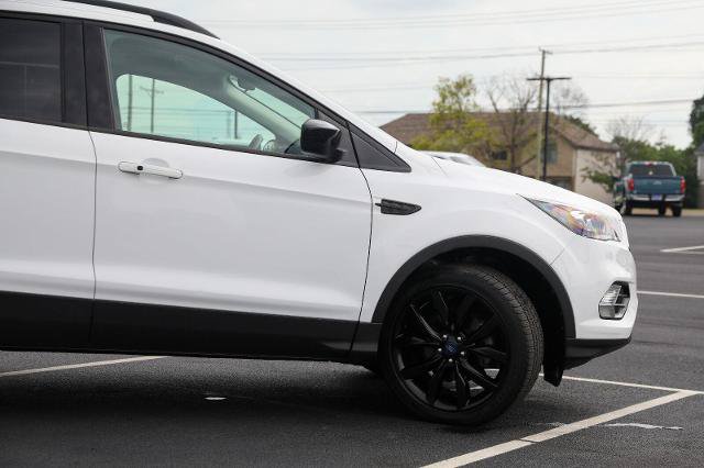 Certified 2019 Ford Escape SE FWD image 5