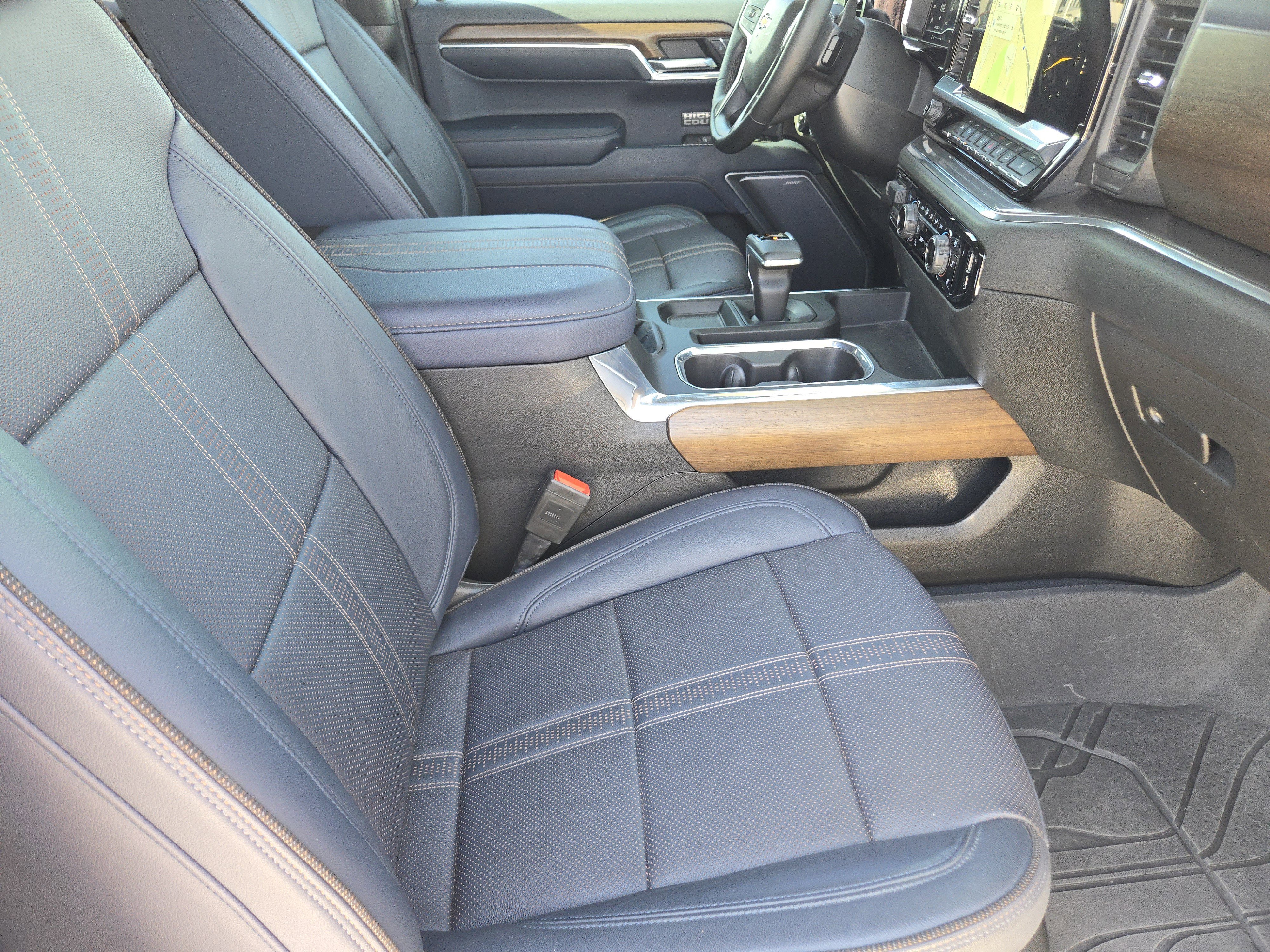 Used 2023 Chevrolet Silverado 1500 High Country w/ Z71 Off-Road Package image 14