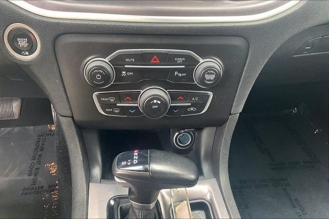 Used 2022 Dodge Charger SXT w/ Blacktop Package RWD image 31
