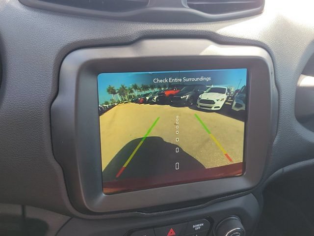 Used 2022 Jeep Renegade Latitude w/ Convenience Group AWD/4WD image 32