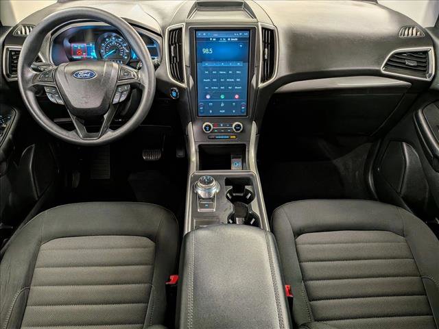 Certified 2022 Ford Edge SE w/ Black Appearance Package AWD/4WD image 16