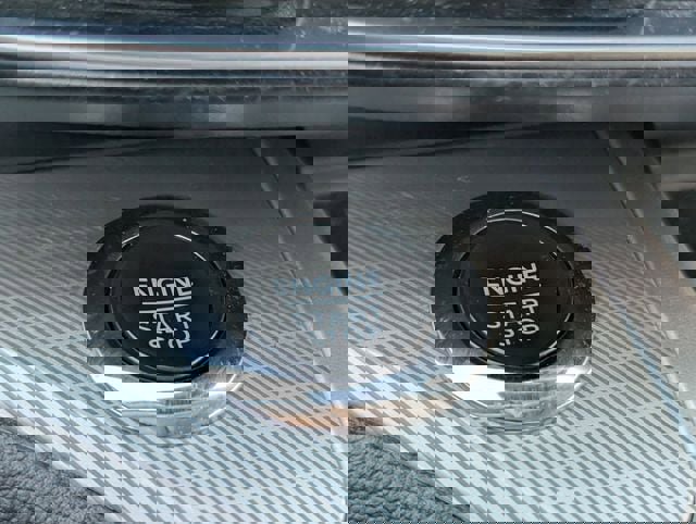 Certified 2022 Ford Explorer XLT w/ Equipment Group 202A image 20