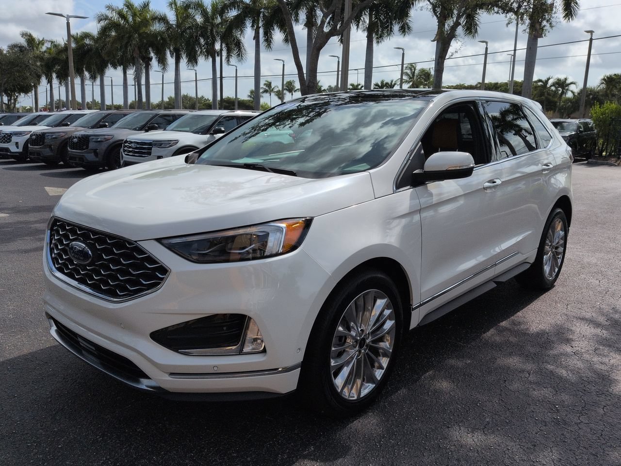 Certified 2024 Ford Edge Titanium w/ Titanium Elite Package AWD/4WD image 8