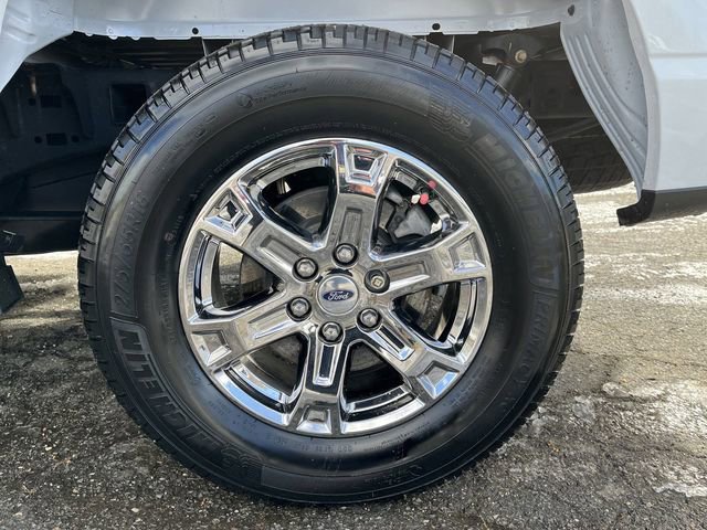 Certified 2022 Ford F150 XLT w/ Equipment Group 302A High image 9