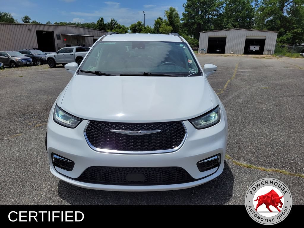Used 2022 Chrysler Pacifica Touring-L FWD image 10