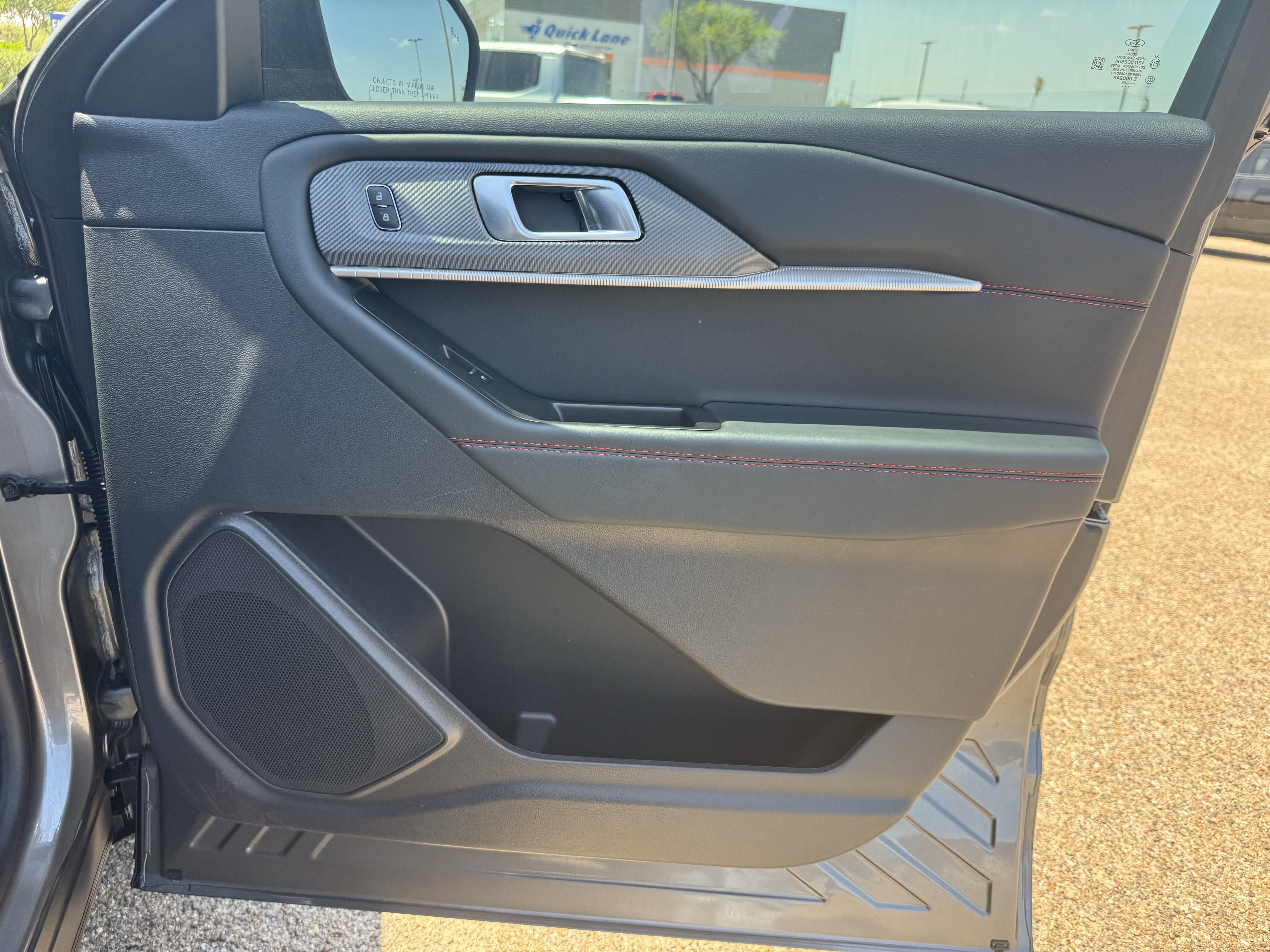 Certified 2025 Ford Explorer ST-Line RWD image 35