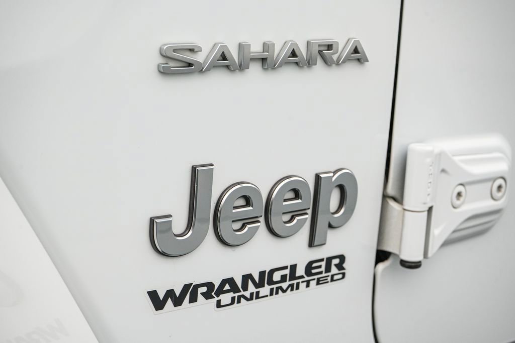 Used 2020 Jeep Wrangler Unlimited Sahara image 11