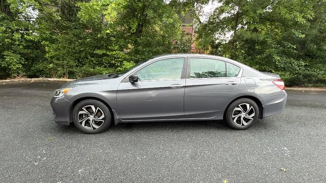 Used 2017 Honda Accord LX image 4