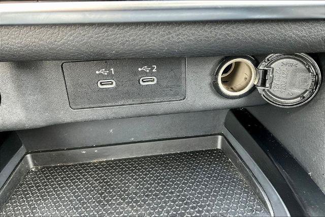 Used 2025 Nissan Rogue SV FWD image 16