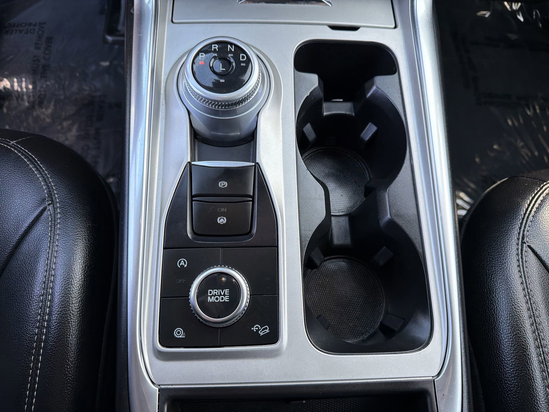 Certified 2023 Ford Explorer Limited w/ Equipment Group 301A image 17