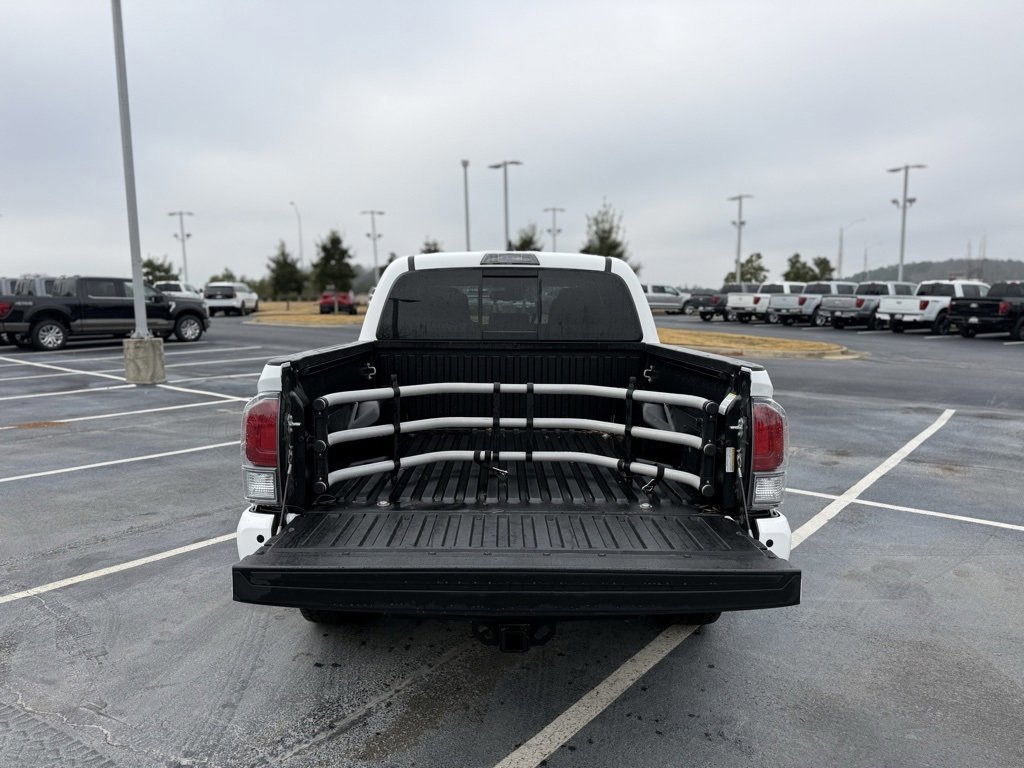 Used 2022 Toyota Tacoma TRD Off-Road image 9