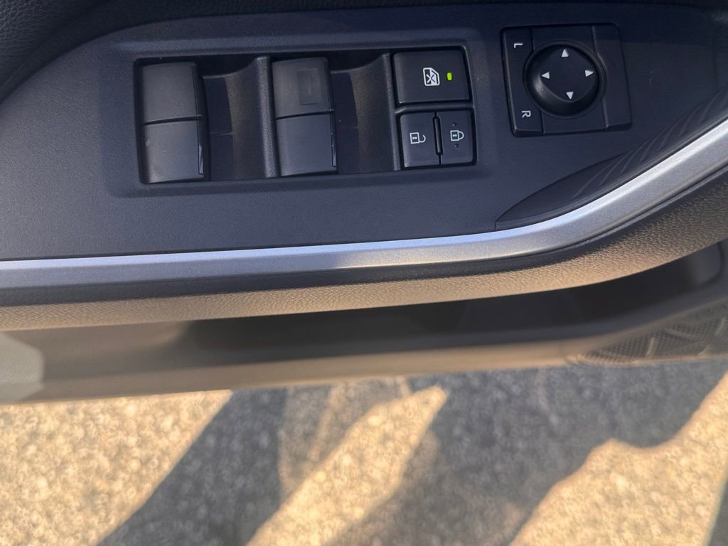 Used 2025 Toyota RAV4 LE image 16