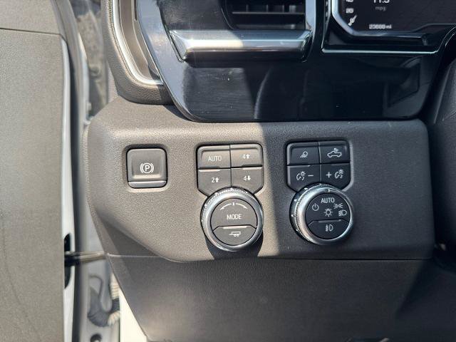 Used 2025 GMC Sierra 1500 SLT w/ SLT Premium Plus Package AWD/4WD image 24