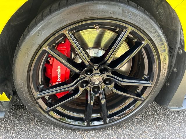 Certified 2021 Ford Mustang Shelby GT500 w/ Technology Package RWD image 17