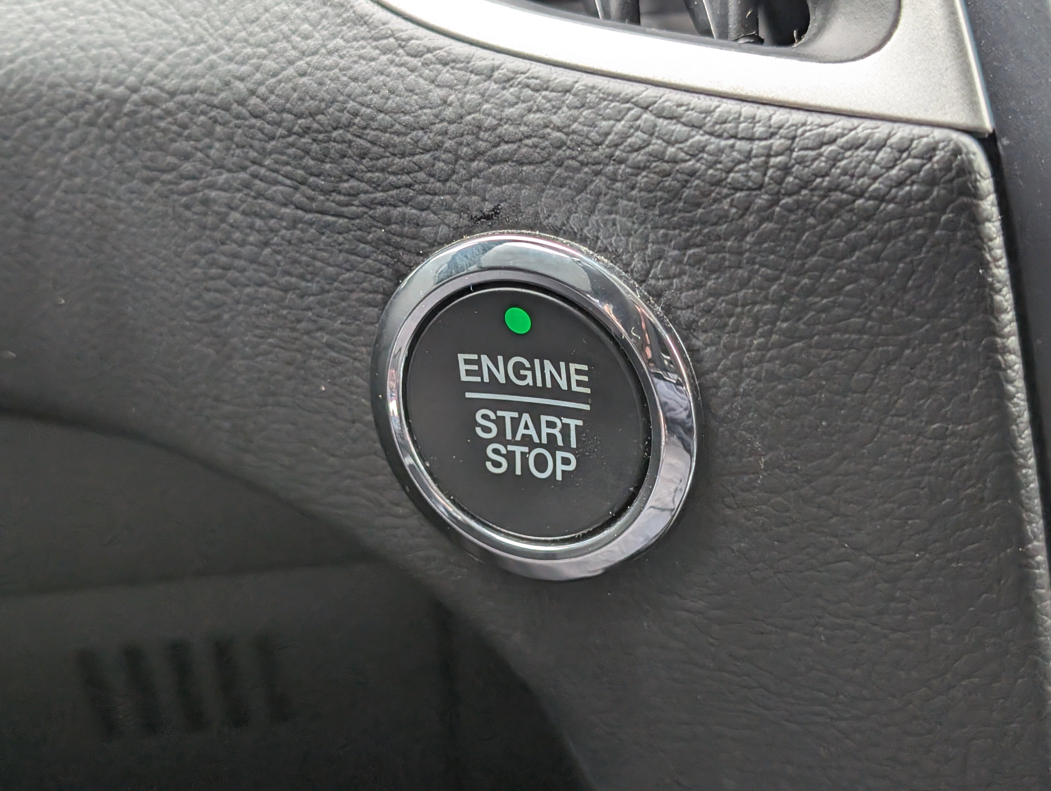 Certified 2022 Ford Edge SEL w/ Convenience Package image 25