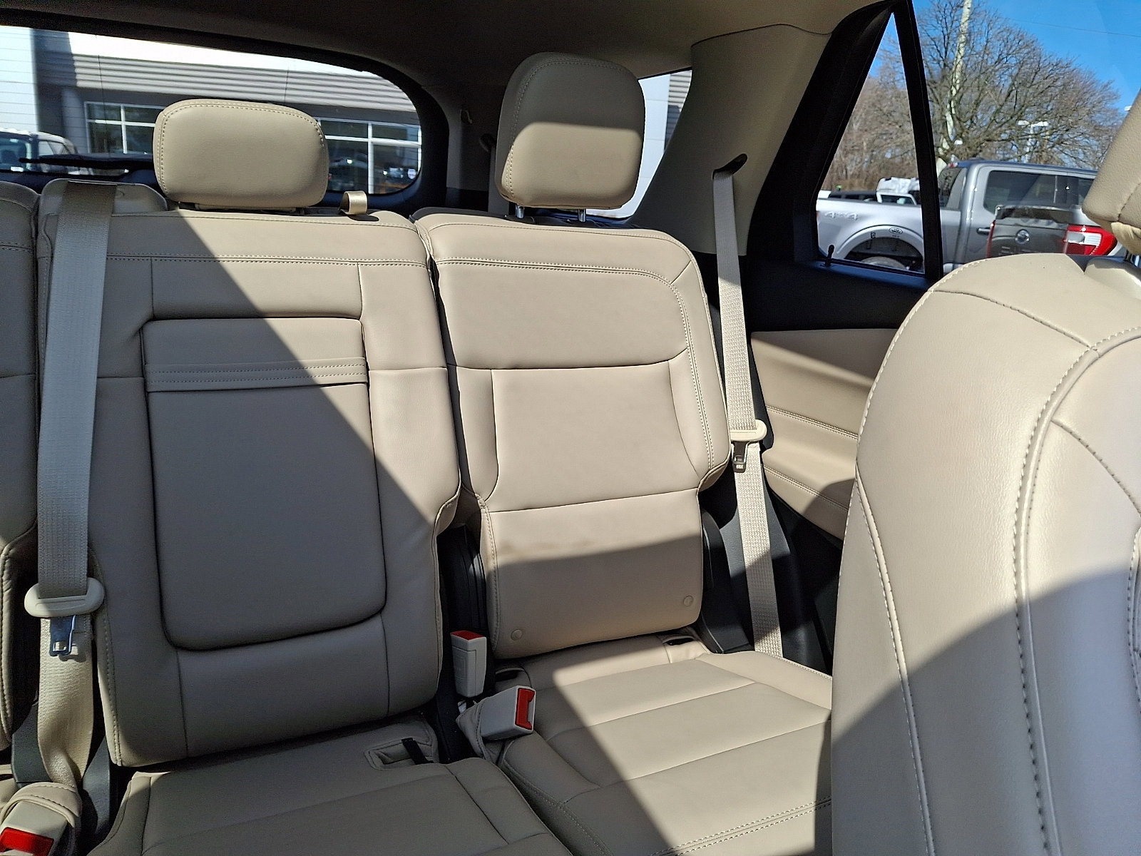 Certified 2024 Ford Explorer XLT w/ Equipment Group 202A image 20