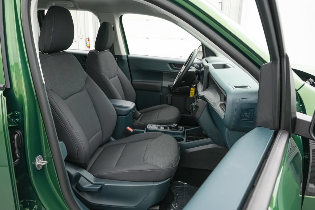 Certified 2025 Ford Maverick XL FWD image 20