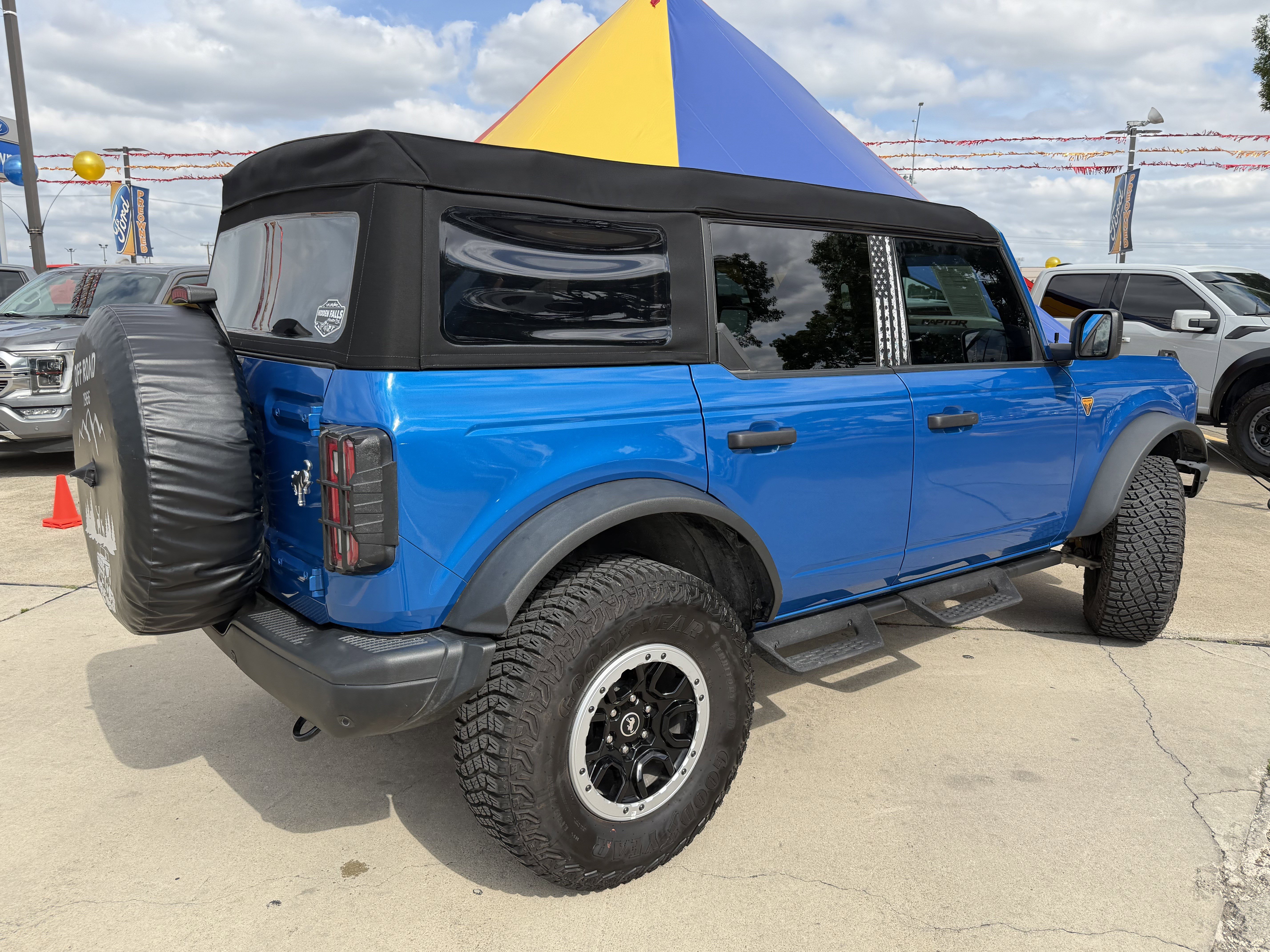 Certified 2024 Ford Bronco Badlands w/ Sasquatch Package AWD/4WD image 6