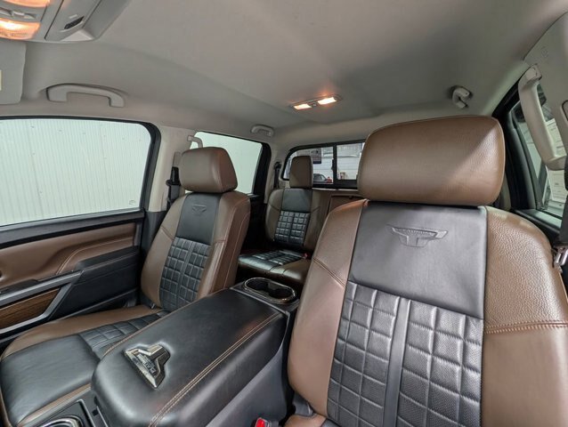 Used 2018 Nissan Titan Platinum Reserve w/ Platinum Utility Package AWD/4WD image 14
