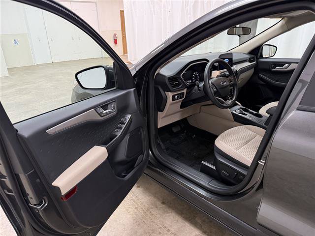 Certified 2020 Ford Escape SE AWD/4WD image 14