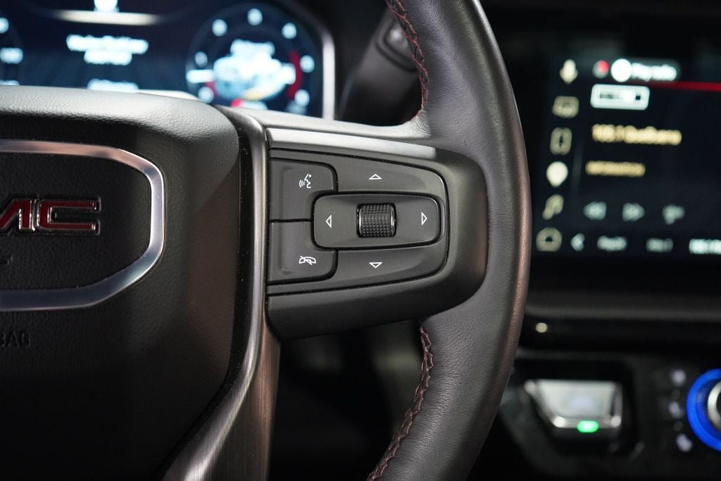 Used 2025 GMC Sierra 2500 AT4X AWD/4WD image 16