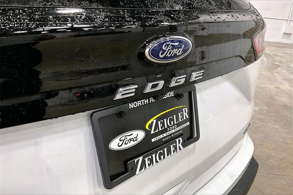Certified 2022 Ford Edge SEL w/ Convenience Package image 8