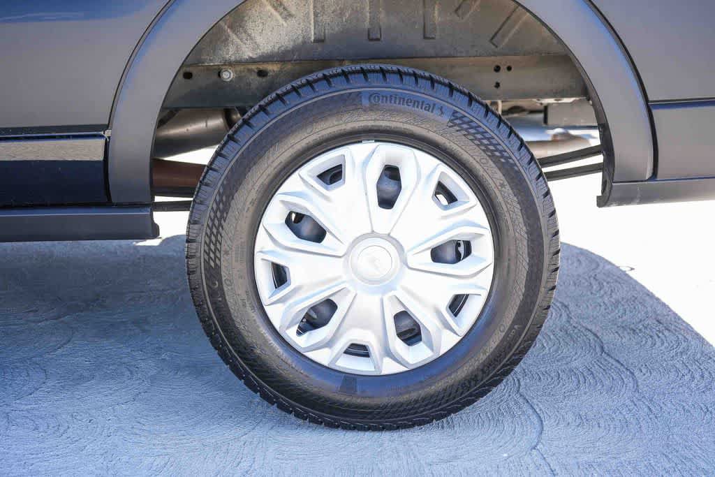 Certified 2025 Ford Transit 150 Low Roof RWD image 10