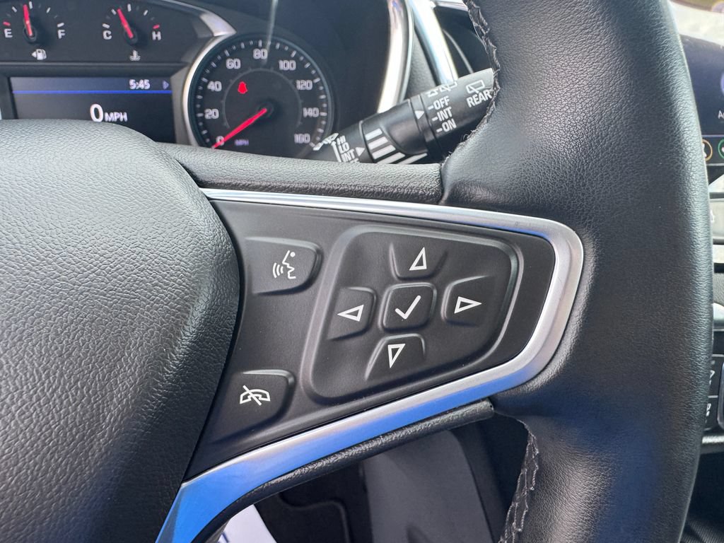 Used 2023 Chevrolet Equinox Premier AWD/4WD image 17
