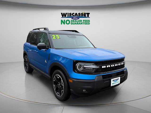 Certified 2025 Ford Bronco Sport Outer Banks w/ Outer Banks Tech Package+ AWD/4WD image 23