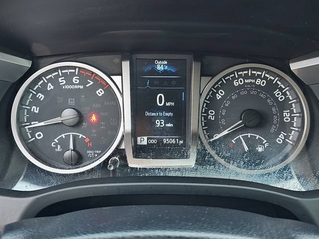 Used 2022 Toyota Tacoma SR5 w/ Technology Package RWD image 19