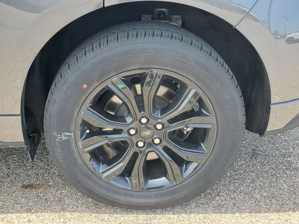 Certified 2024 Ford Edge SE w/ Black Appearance Package AWD/4WD image 6