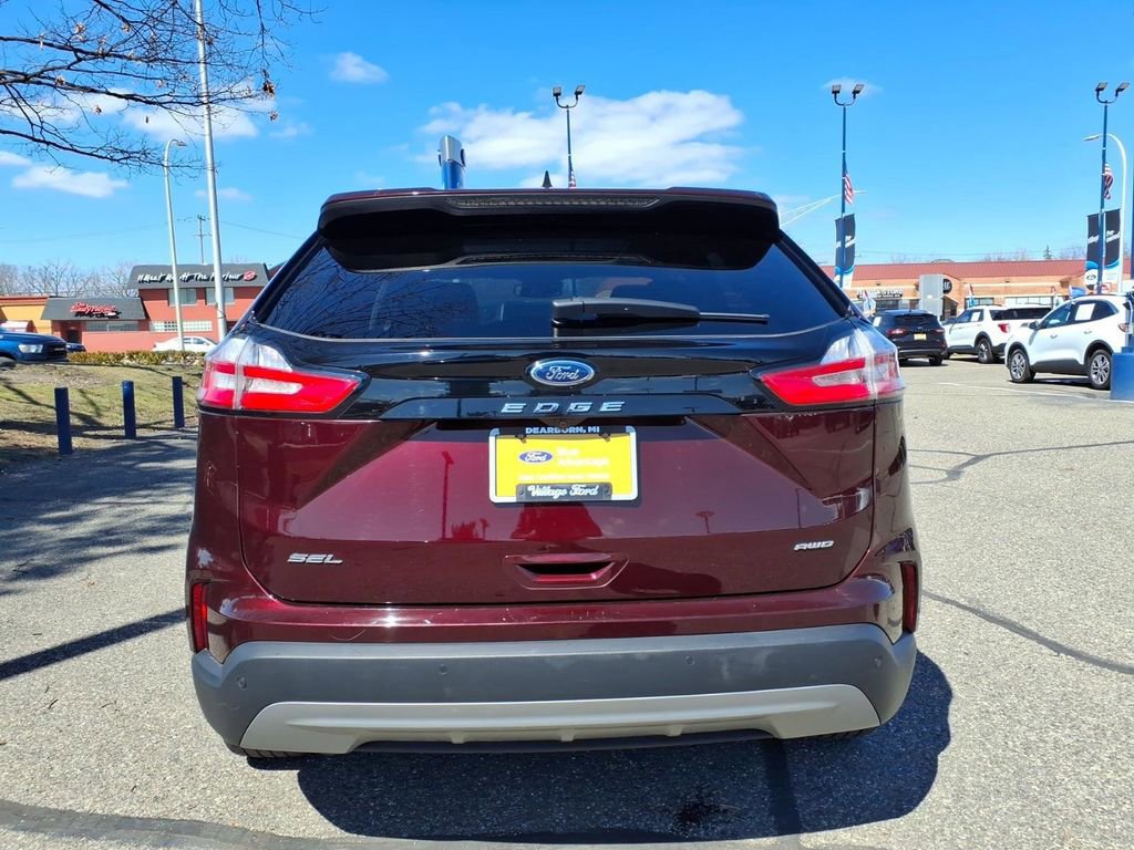 Certified 2023 Ford Edge SEL w/ Convenience Package AWD/4WD image 3