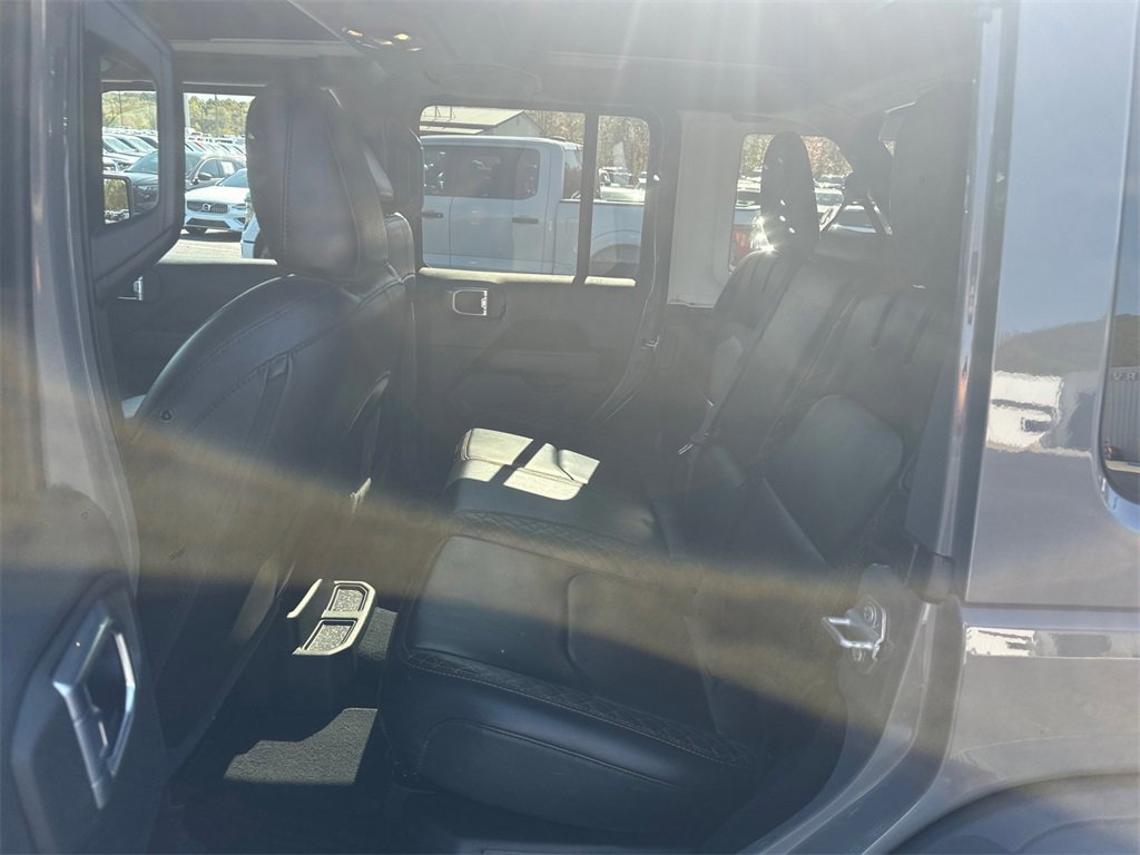 Used 2022 Jeep Wrangler Unlimited Sahara image 15
