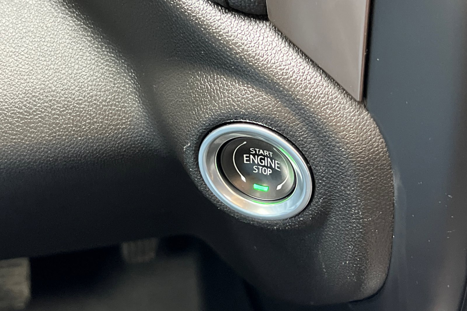 Used 2020 Chevrolet Silverado 2500 High Country w/ Z71 Off-Road Package image 23