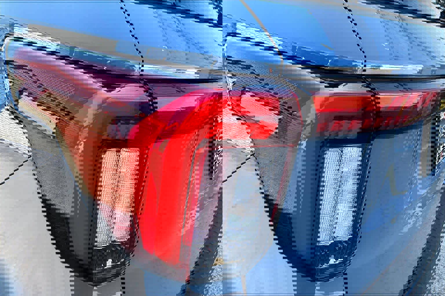 Certified 2025 Ford Explorer ST-Line w/ Premium Package image 29