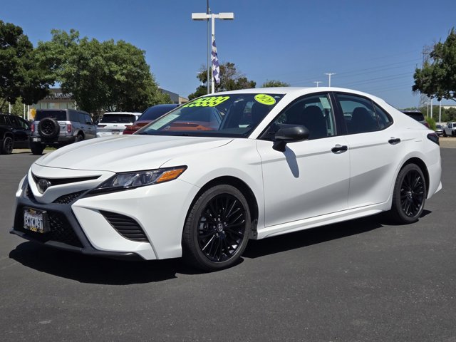 Used 2020 Toyota Camry SE FWD image 8