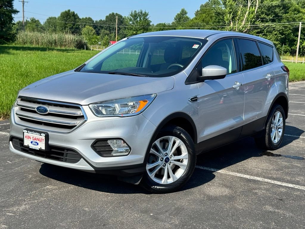 Certified 2019 Ford Escape SE AWD/4WD image 2